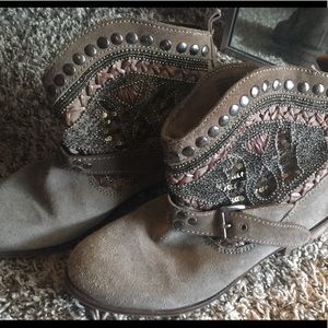 Naughty monkey boots